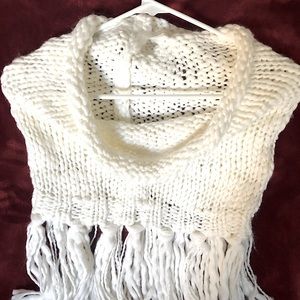 Ladies’ Winter collared scarves with fringe - brand new